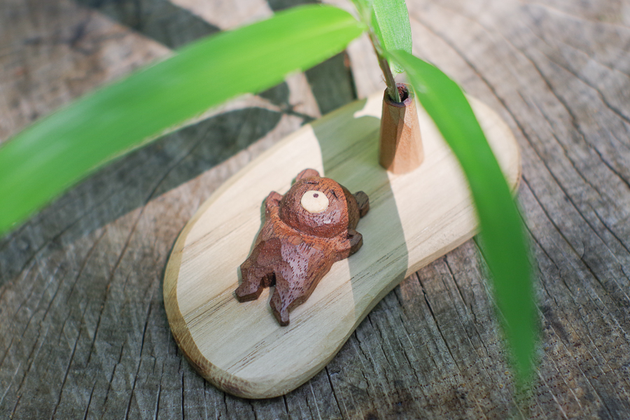 木陰がほしいタイニークマ